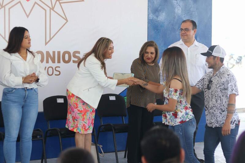 Celebran Bodas Comunitarias en San José Galindo, participan cerca de 40 Parejas