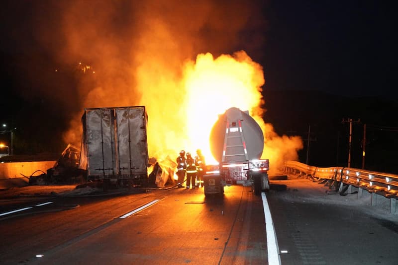 Alcalde de San Juan del Río busca apoyo de senadores para poner fin a los accidentes en la carretera 57