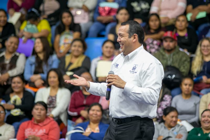 Becas Adelante 2023 se entregarán en una sola exhibición en San Juan del Río