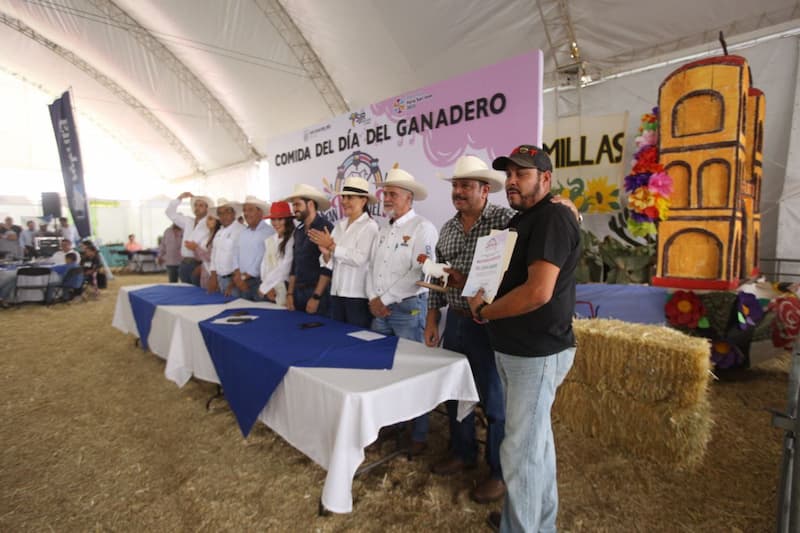 Destacan a expositores de ganado en la Feria Nacional Ganadera San Juan del Río 2023