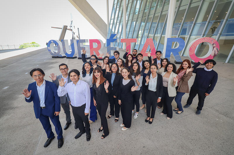 Estudiantes de la UTSJR se convierten en Embajadores de Querétaro en la Beca Embajadores 2023