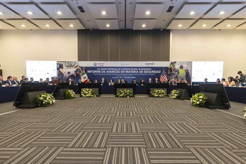 Gobernador de Querétaro anuncia programa de estímulos económicos para personal de seguridad