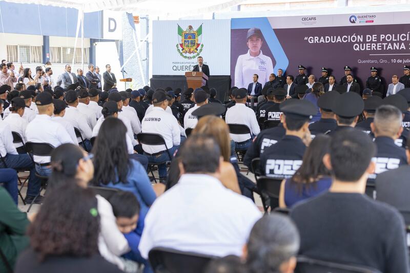 Graduación de 46 nuevos policías de proximidad encabezada por el Gobernador