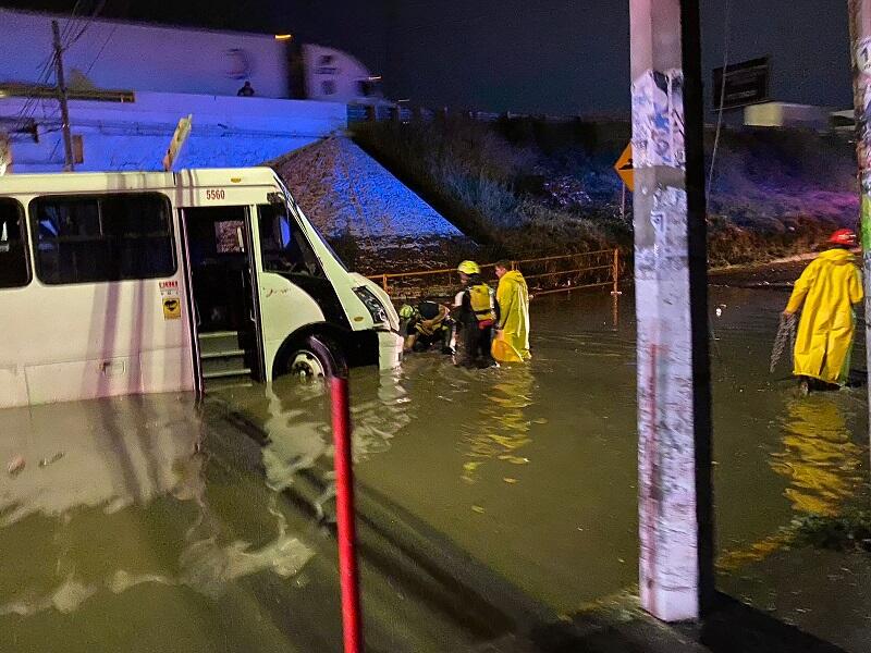 CEPCQ atiende reportes por lluvias en Querétaro
