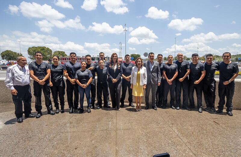 Guadalupe Murguía celebró el 74 aniversario del Cuerpo de Bomberos de Querétaro
