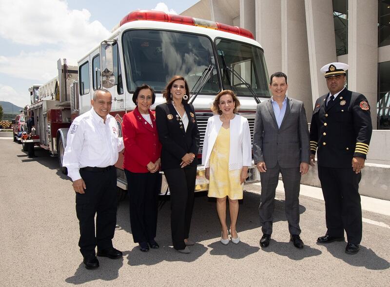 Guadalupe Murguía celebró el 74 aniversario del Cuerpo de Bomberos de Querétaro