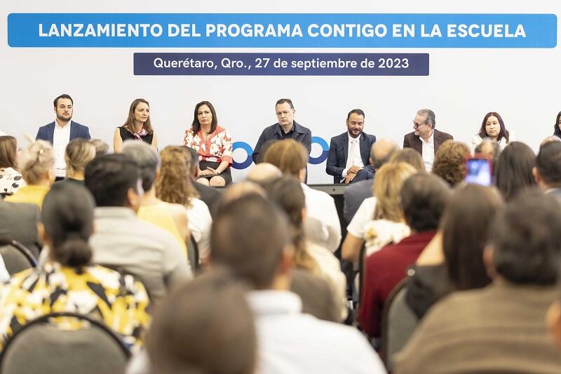 Querétaro lanza programa "Contigo, en la Escuela" para mejorar instituciones educativas