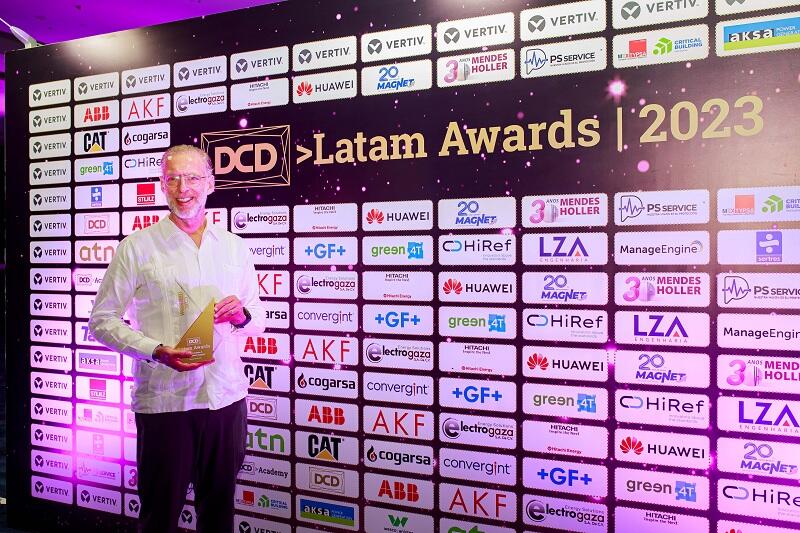 Querétaro reconocido como líder en ubicación para Data Centers por DCD Latam Awards