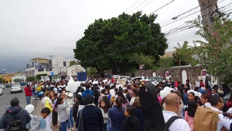 Caminata promueve la paz en San Juan del Río