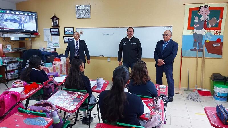 Honores a la bandera en la telesecundaria Chimalpopoca de Dolores Cuadrilla de Enmedio 1 Honores a la bandera en la telesecundaria Chimalpopoca de Dolores Cuadrilla de Enmedio