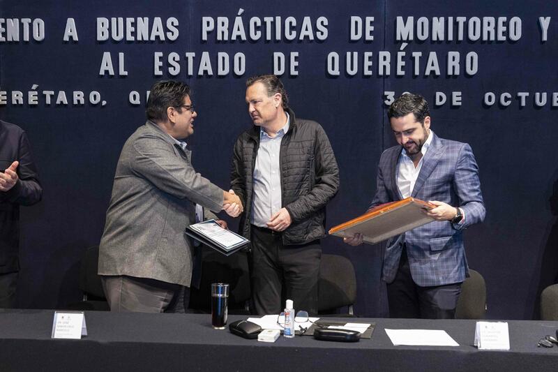 Querétaro recibe reconocimiento de CONEVAL por buenas prácticas de monitoreo y evaluación