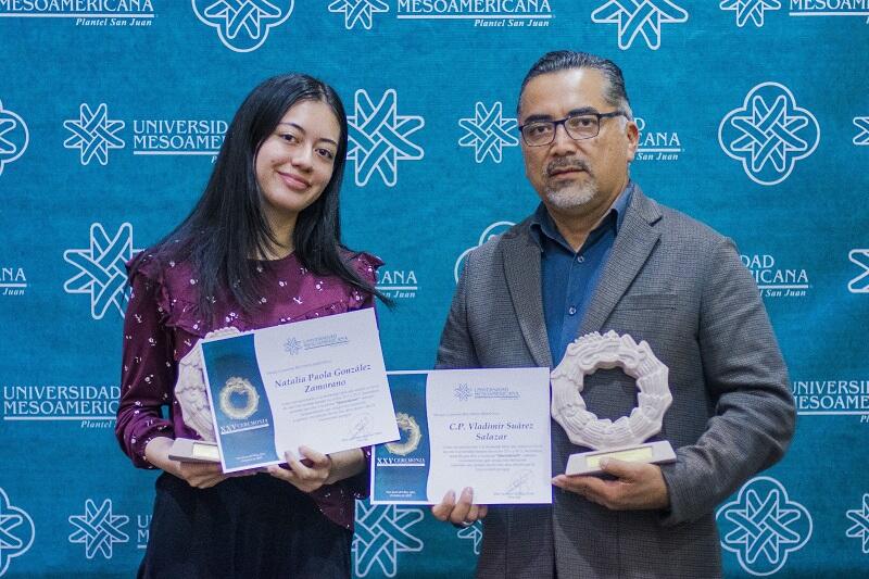 Universidad Mesoamericana celebra XXV ceremonia de reconocimientos