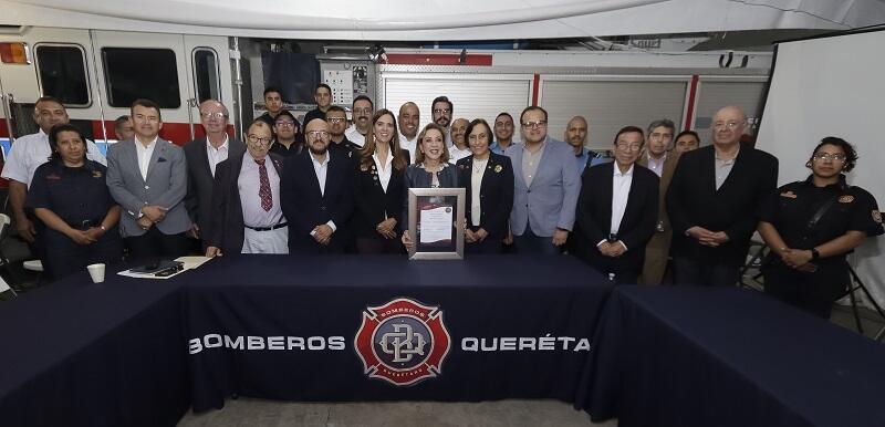 Lupita Murguía respalda a bomberos Querétaro