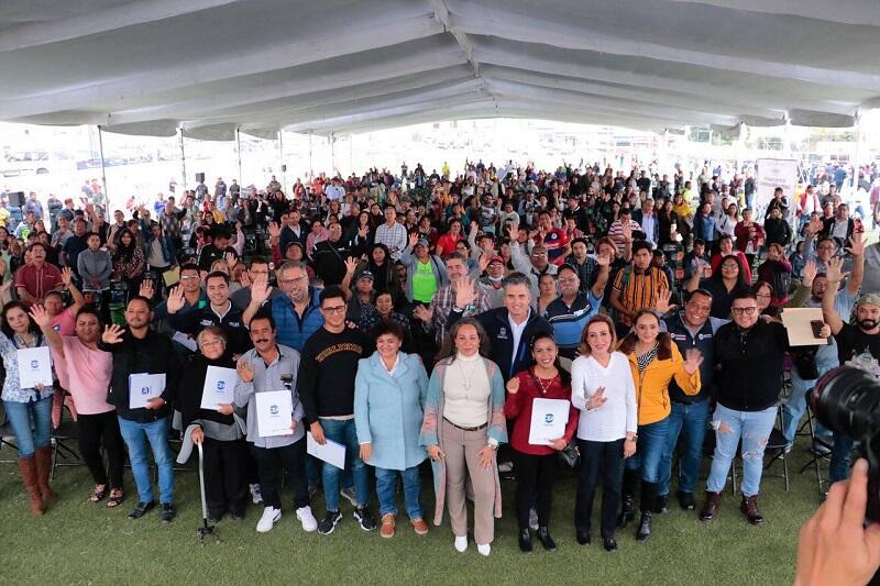 Más de mil familias en Querétaro recibieron contrato individual de Agua