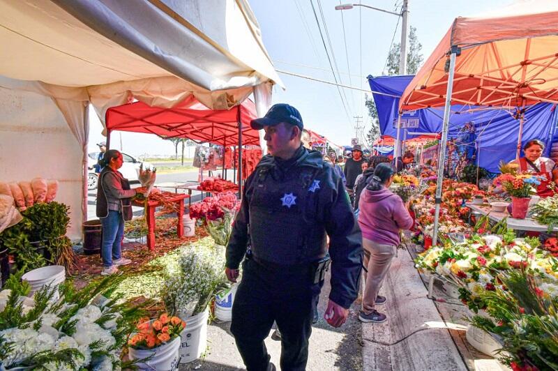 Panteones de Corregidora registraron más de 25 mil visitantes durante Día de Muertos