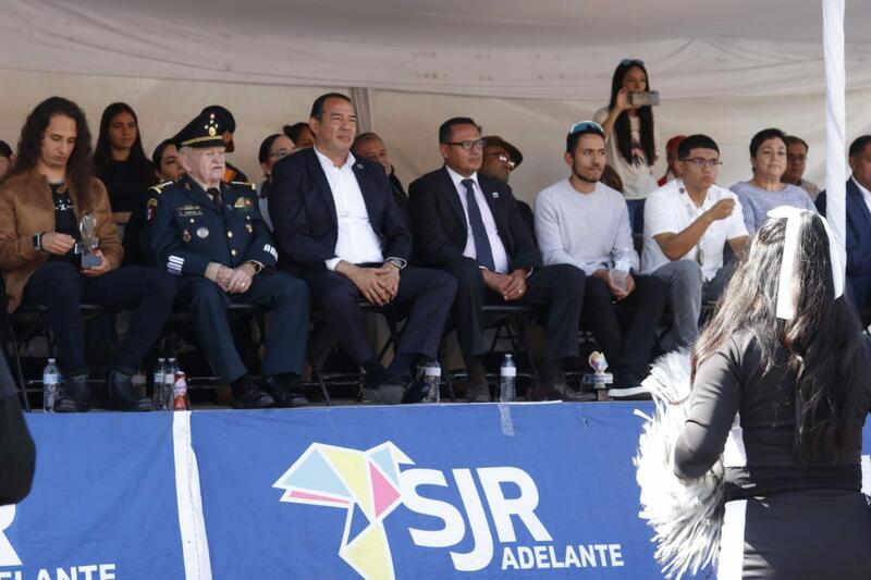 Roberto Cabrera encabeza desfile del 113 aniversario de la Revolución Mexicana en San Juan del Río