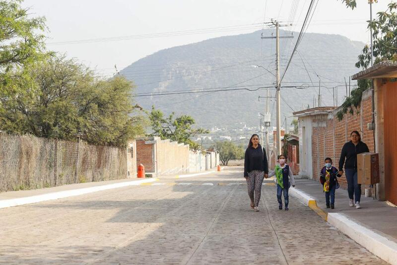 Cerrará Roberto Cabrera el 2024 con 1800 mdp en obras con casi 1700 obras en San Juan del Río 1 Cerrará Roberto Cabrera el 2024 con 1800 mdp en obras con casi 1700 obras en San Juan del Río
