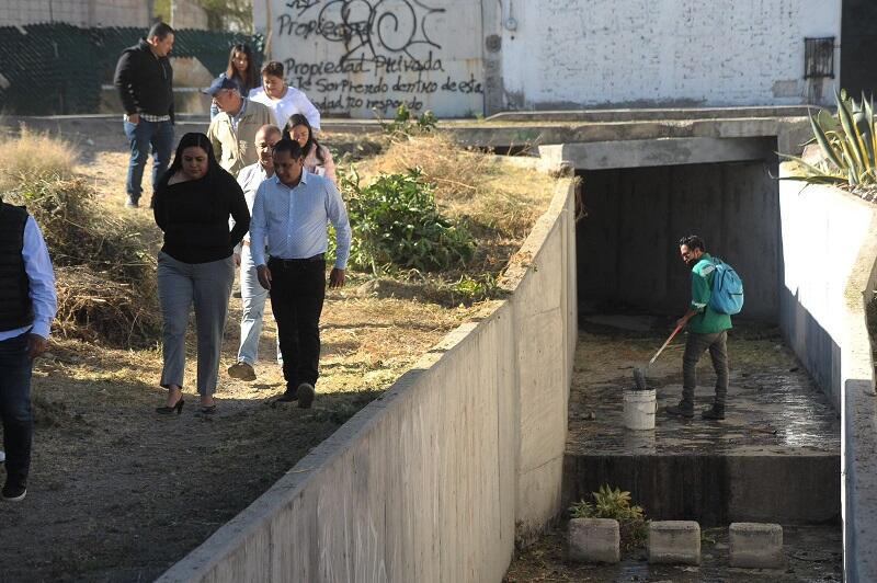 Realizan labores de limpieza en colonia México para la prevención de inundaciones