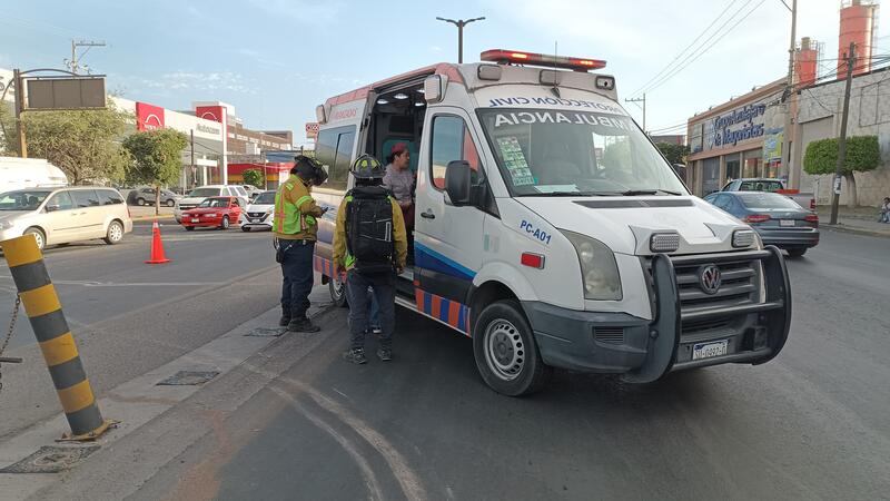 Pipa sin frenos causa choque múltiple en San Juan del Río