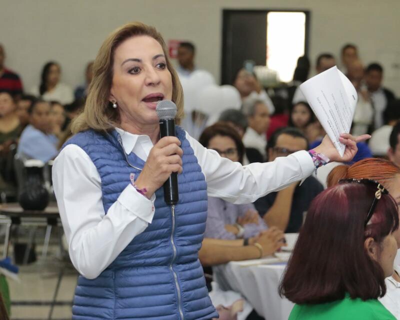 Lupita Murguía propone becas para aprender trabajando y reprueba la gestión educativa de Morena
