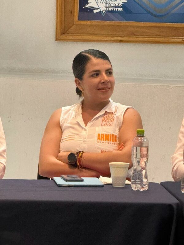 Armida Siqueiros se compromete a impulsar el comercio y apoyar a jóvenes y mujeres en San Juan del Río