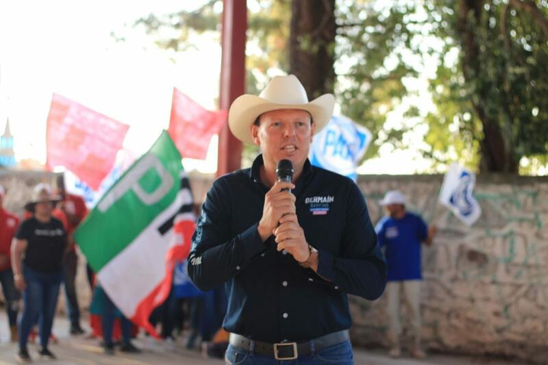 Germaín continúa recorriendo Amealco, con gran compromiso por la comunidad indígena