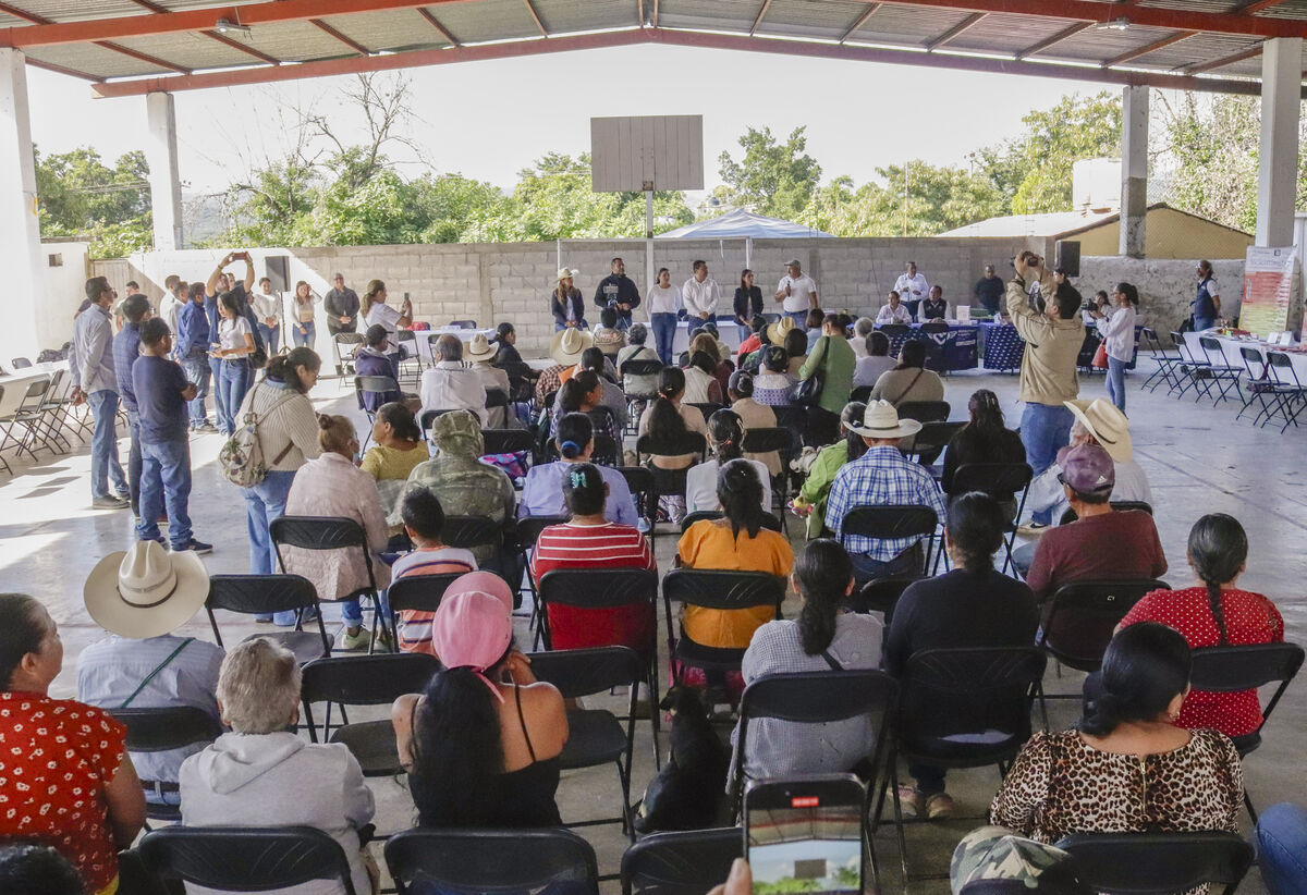 Gobierno de Querétaro lleva servicios y trámites a las y los habitantes de Tancoyol 1 Gobierno de Querétaro lleva servicios y trámites a las y los habitantes de Tancoyol