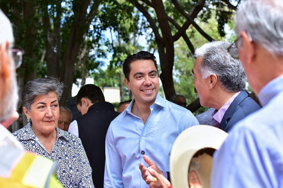 Presidente Felifer Macías supervisó la rehabilitación de espacios públicos en Jardines de la Hacienda 1 Presidente Felifer Macías supervisó la rehabilitación de espacios públicos en Jardines de la Hacienda