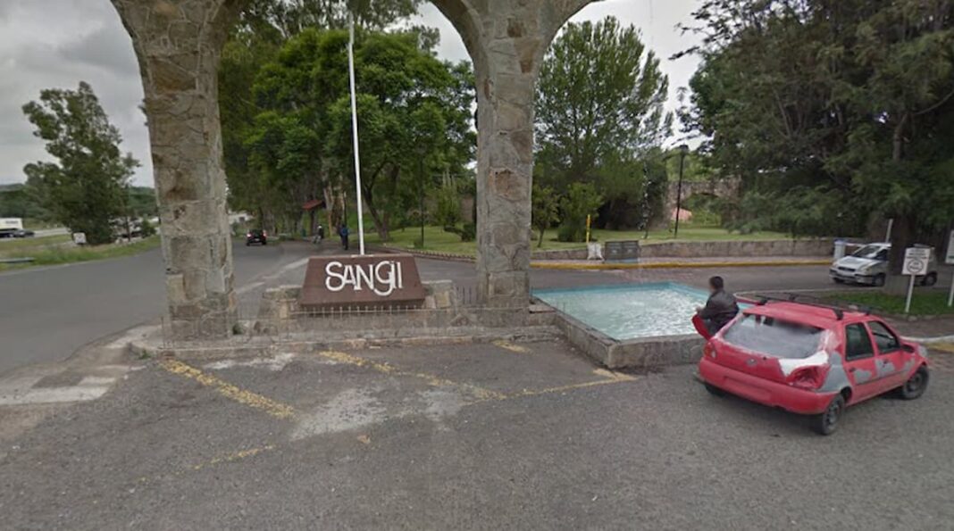 Robo con violencia en fraccionamiento San Gil desata balacera y movilización policiaca
