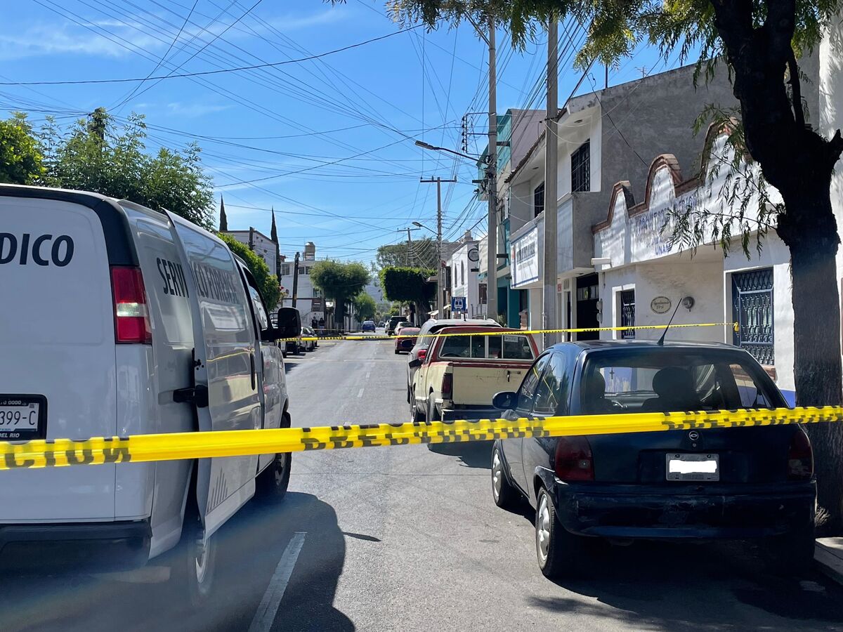 Hombre se priva de la vida con arma de fuego en San Juan del Río 1 Hombre se priva de la vida con arma de fuego en San Juan del Río