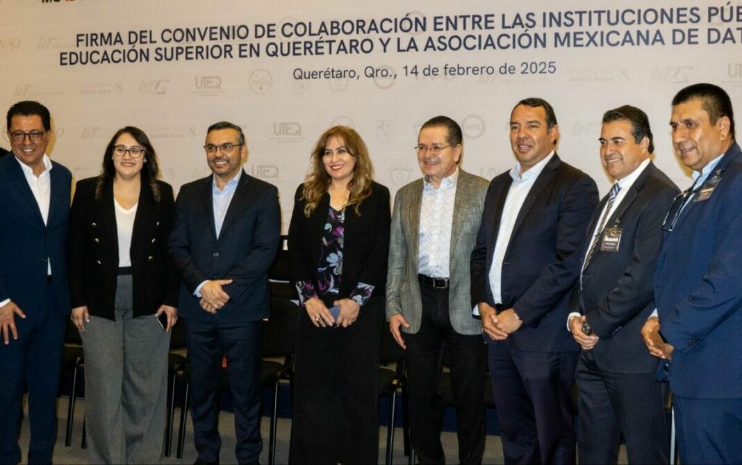 Roberto Cabrera asiste a firma de convenio entre instituciones de educación superior y la Asociación Mexicana de Data Centers