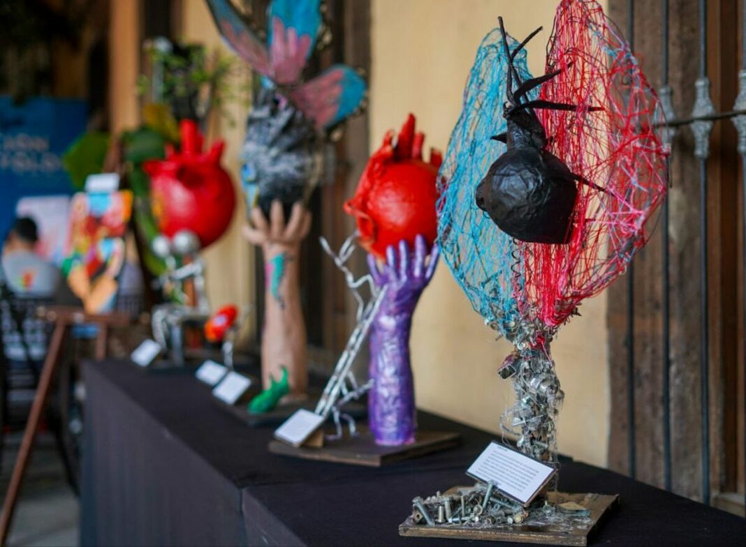 Inauguran en Portal del Diezmo la exposición “Yolotl. Somos un Corazón en Construcción”