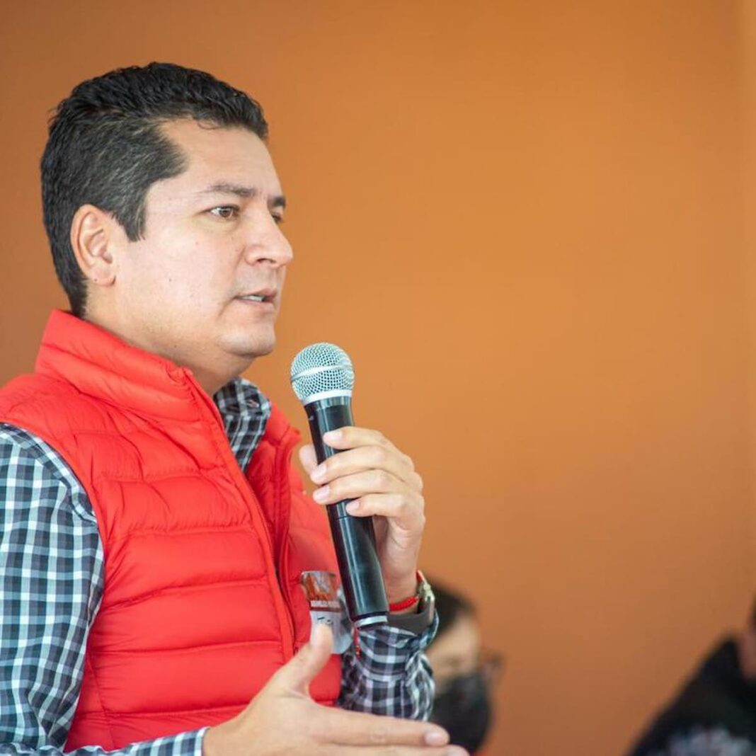 Toño Macías se separa del PRI estatal tras 27 años de militancia