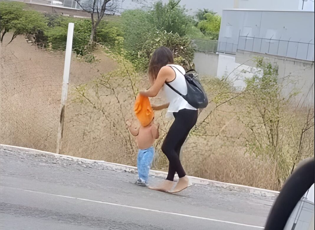 Aparente maltrato a bebé genera polémica en San Juan del Río