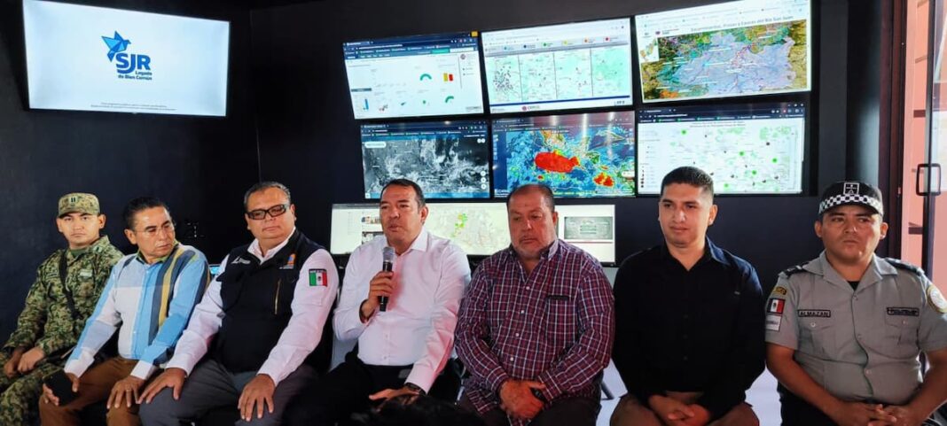 Autoridades municipales instalan Mesa de Mando de Lluvias 2025 en estación de Bomberos