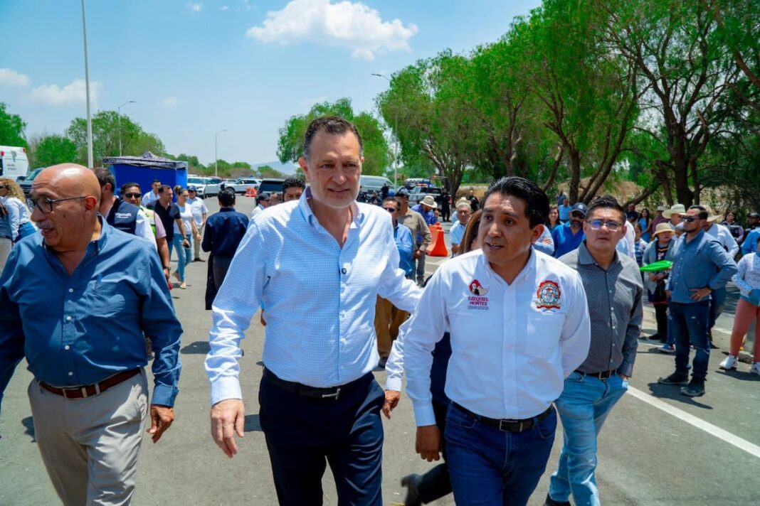 Entregan puente “Los Benitos” para fortalecer desarrollo en Ezequiel Montes