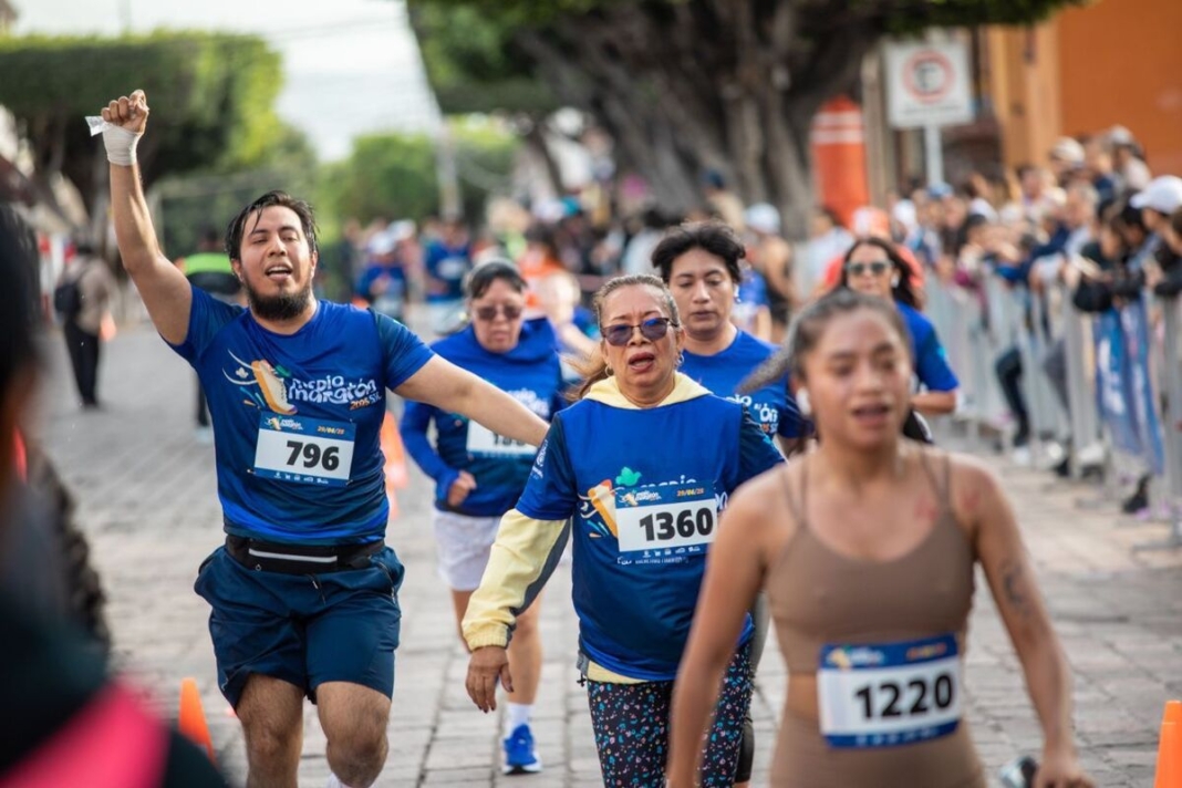 San Juan del Río corre con éxito su Medio Maratón 2025