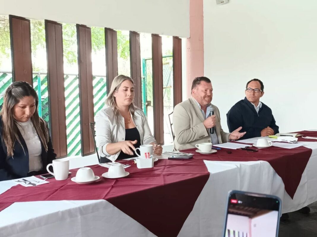 Diputados de Morena presentan iniciativa contra reelección y nepotismo en Querétaro