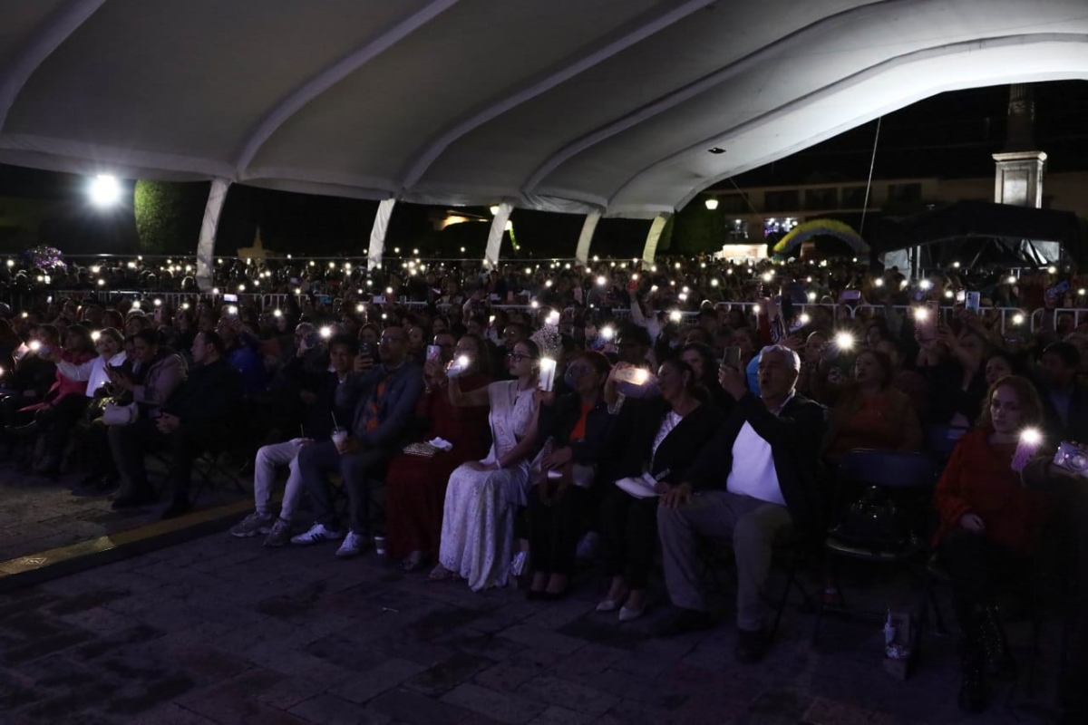 Municipio de San Juan del Río festeja 494 años con la Sonora Santanera