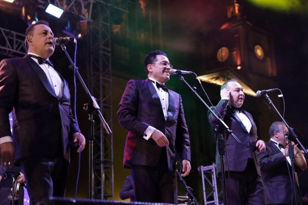 Municipio de San Juan del Río festeja 494 años con la Sonora Santanera