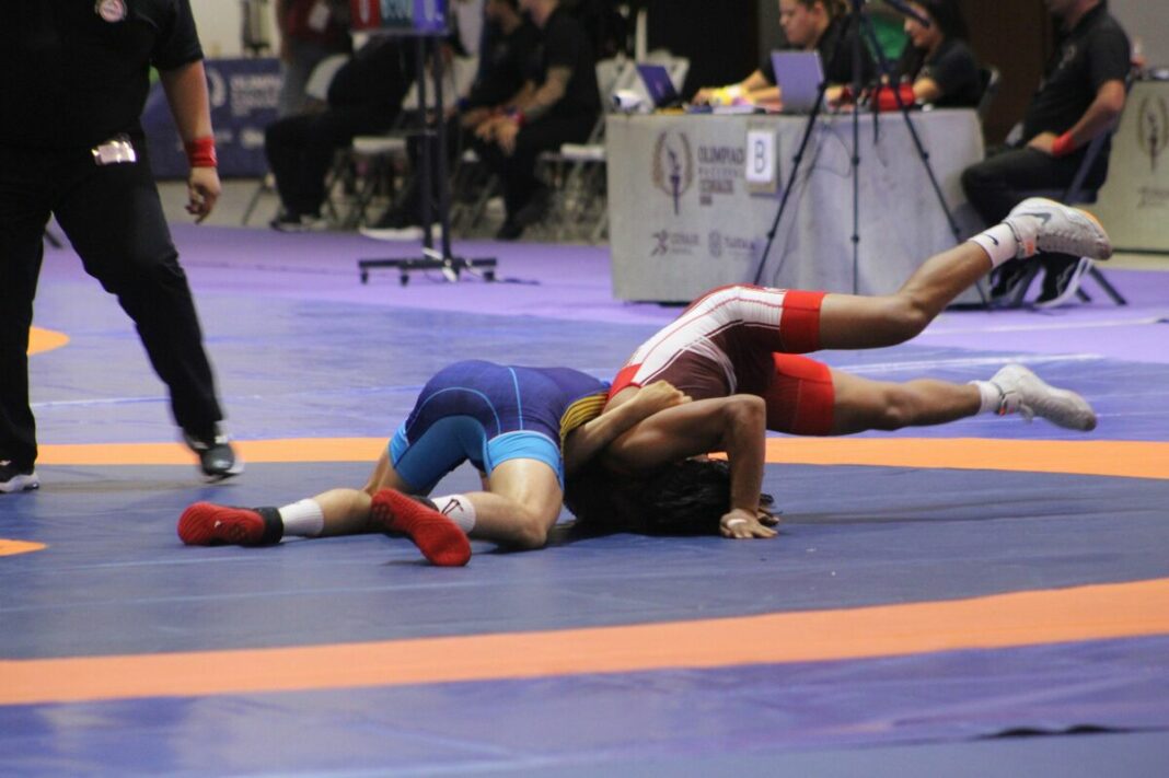 Querétaro conquista 17 medallas en Lucha Grecorromana en Olimpiada CONADE 2025