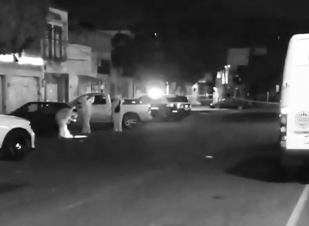 Ataque armado en Av. Zaragoza de Querétaro deja dos hombres sin vida