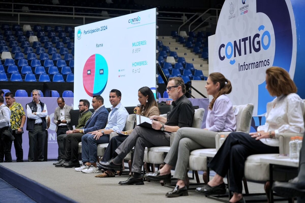 Asiste Felifer Macías a la presentación del Querétaro Maratón 2025