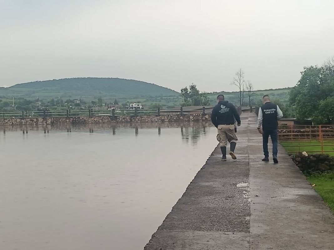 Autoridades de San Juan del Río piden no acercarse a cuerpos de agua para evitar riesgos