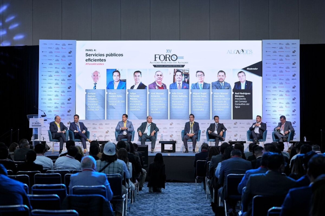 Felifer Macías presenta Plan Orden en Foro Nacional de Alcaldes