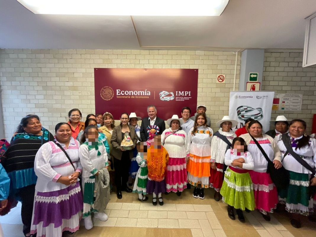 Inicia proceso para reconocer a la Muñeca Lele y la Muñeca Dönxhu como indicación geográfica
