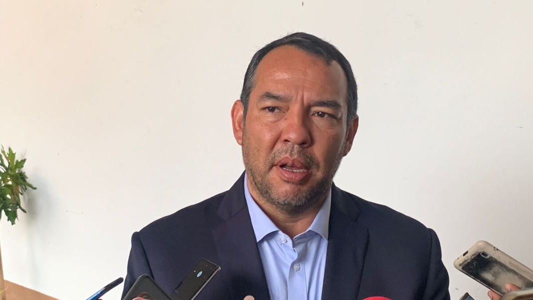 Roberto Cabrera prioriza cultura vial antes que radares en San Juan del Río