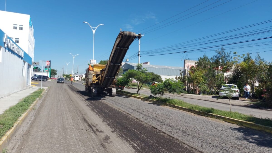 Inicia rehabilitación de Av. Universidad en zona oriente de San Juan del Río