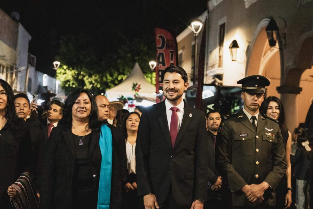 Encabeza Héctor Magaña Grito de Independencia en Tequisquiapan