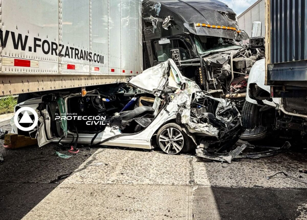 Brutal accidente en la carretera 57D Querétaro